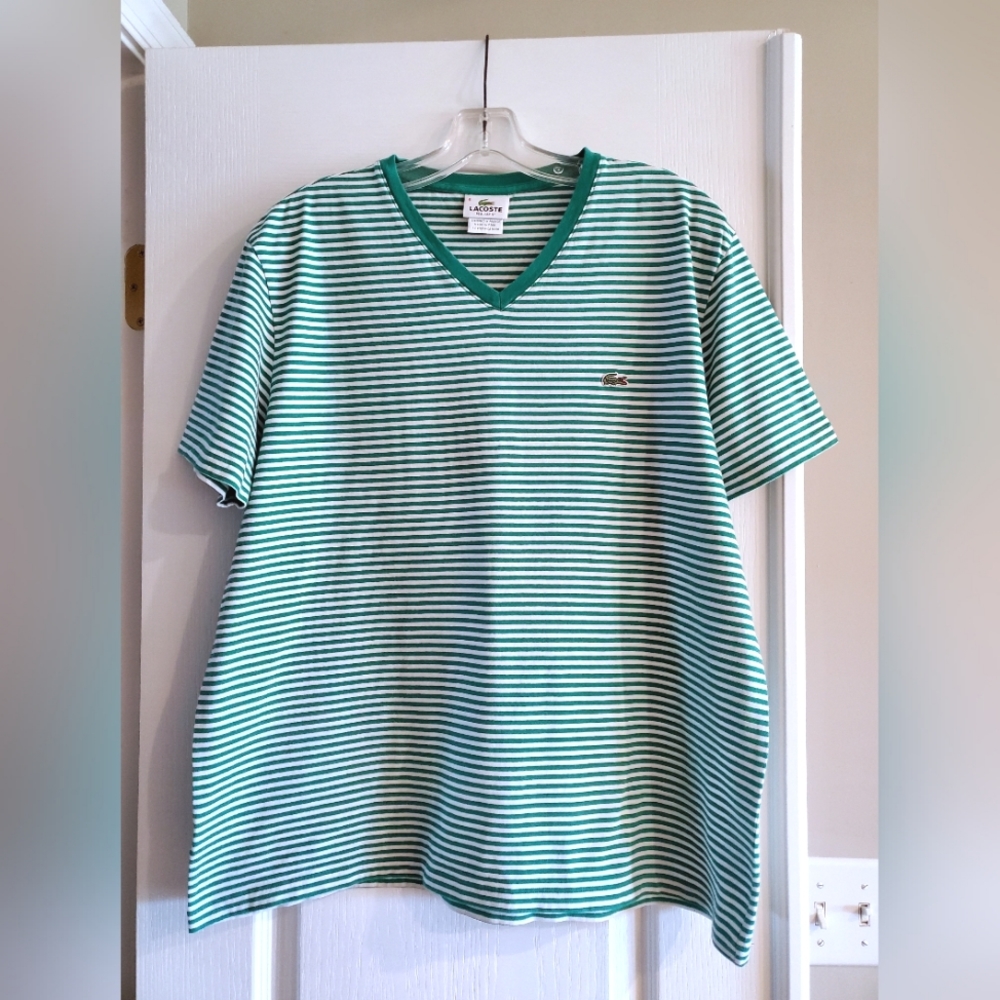 Lacoste Heritage fit, V-neck T-Shirt, green and white stripe